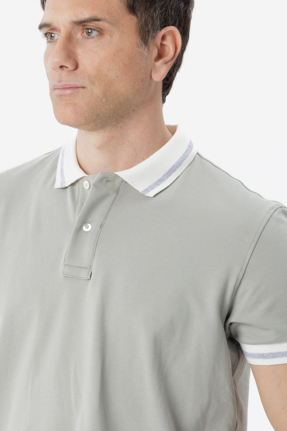 Polo con dettagli a contrasto grigio