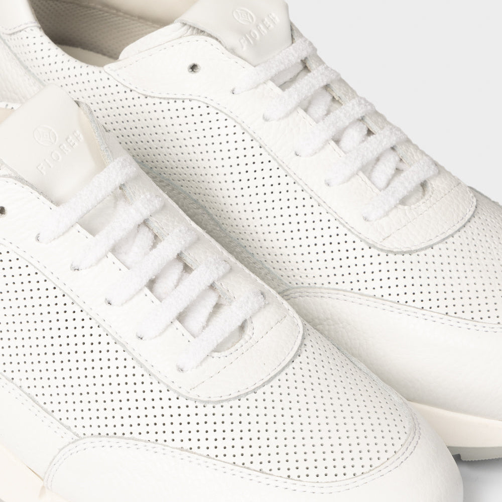 Running leather sneakers white