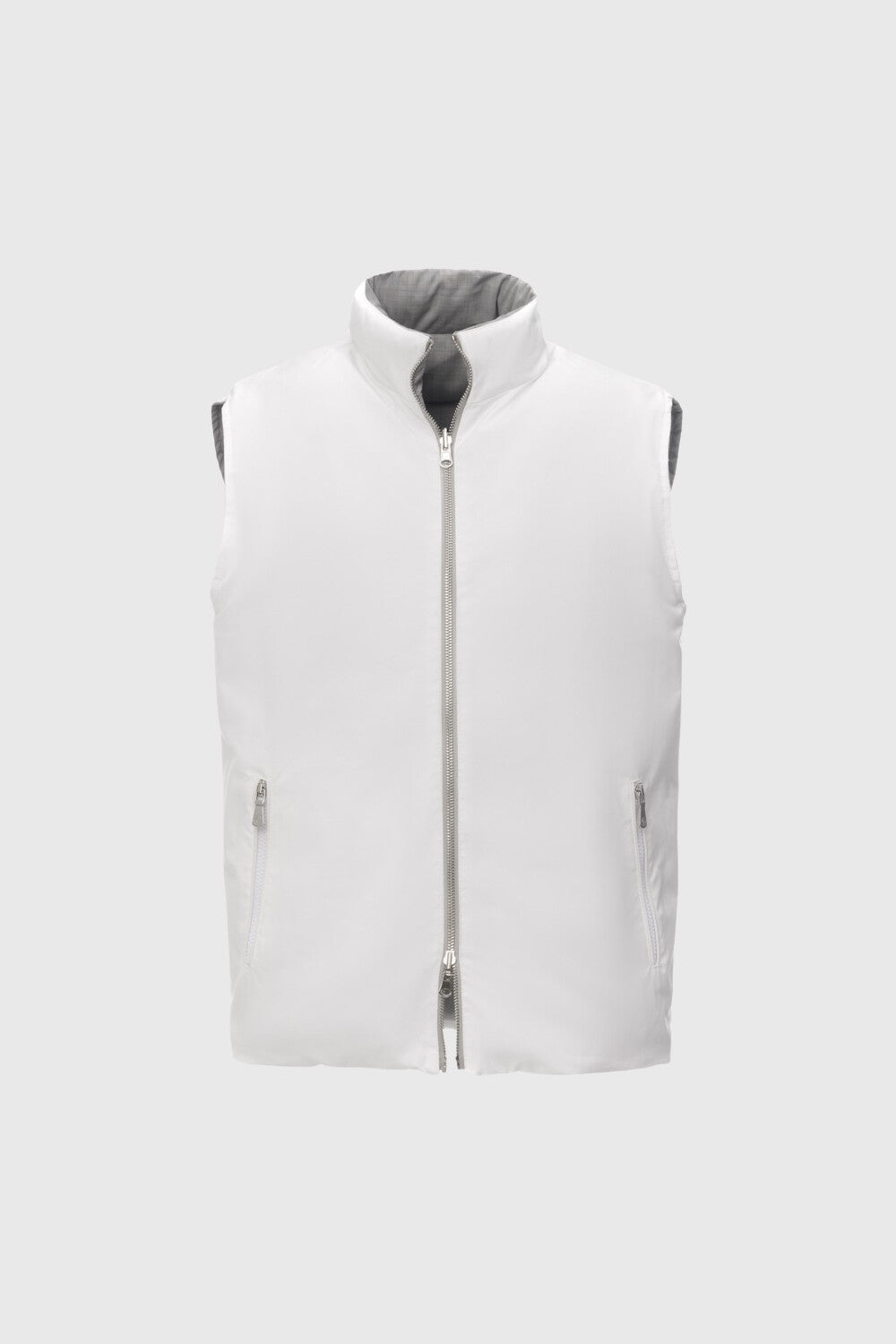 Reversible two-fabric gilet with light grey regenerated cashmere padding